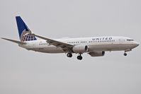 N77539 @ KBOI - Landing approach to RWY 10L. - by Gerald Howard