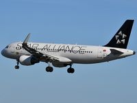 CS-TNP @ LPPT - TAP Air Portugal (Star Alliance Livery) TAP 617 from Brussels (BRU) landing runway 03 - by JC Ravon - FRENCHSKY