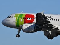 CS-TTO @ LPPT - TAP Air TP937 Portugal landing runway 03 from Zurich (ZRH) - by JC Ravon - FRENCHSKY