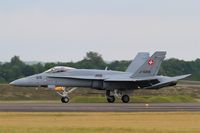 J-5015 @ LFSI - Swiss Air Force McDonnell Douglas FA-18C Hornet, Landing rwy 29, St Dizier-Robinson Air Base 113 (LFSI) Open day 2017 - by Yves-Q