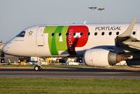 CS-TPS @ LPPT - TAP472 take off to Lyon - by JC Ravon - FRENCHSKY