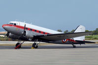 N49AG @ LFTH - Parked - by micka2b