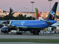 PR-AIT @ LPPT - Azul Linhas Aereas (Tudo Azul Livery), early morning sunrise... - by JC Ravon - FRENCHSKY