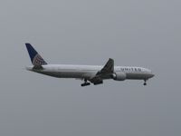 N2333U @ NZAA - over threshold - by magnaman