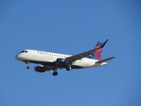 N255SY @ 3607 - Landing