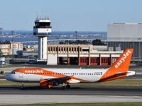G-EZTF @ LPPT - easyJet UK - by JC Ravon - FRENCHSKY