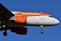 G-EZGF @ LFBD - U2430 from Lyon (LYS) landing runway 11 - by JC Ravon - FRENCHSKY