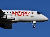 F-HBXB @ LFBD - HOP A53233 from Dusseldorf (DUS) landing runway 11 - by JC Ravon - FRENCHSKY
