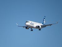 N175SY @ 3607 - Landing - by Canonman