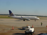 N633RW @ IAH - ERJ-170SE - by Christian Maurer