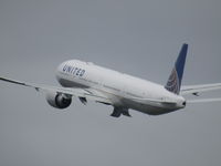 N2341U @ NZAA - just lifted off - by magnaman