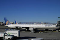 N75853 @ KLAS - Boeing 757-324 - United Airlines  C/N 32812, N75853 - by Dariusz Jezewski www.FotoDj.com
