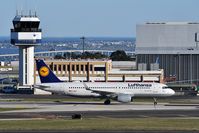 D-AIUP @ LPPT - LH1172 from Frankfurt (FRA) landing runway 03 - by JC Ravon - FRENCHSKY