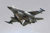 J-015 @ LFRJ - Fokker F-16A Fighting Falcon, Short approach rwy 26, Landivisiau Naval Air Base (LFRJ) Tiger Meet 2017 - by Yves-Q