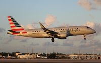 N414YX @ MIA - American Eagle