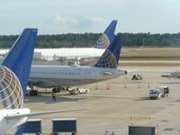 N455UA @ IAH - Airbus A320 - by Christian Maurer
