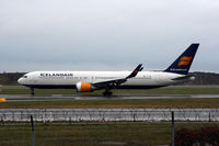 TF-ISN @ EKCH - TF-ISN landed rw 04L