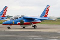 E152 @ LFBD - Dassault Dornier Alphajet E (F-UHRT), Athos 07 of Patrouille de France 2017, Bordeaux-Mérignac Air Base 106 (LFBD-BOD) Open day 2017 - by Yves-Q