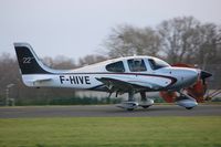 F-HIVE @ LFOZ - Landing for TNF-LFPN - by Romain Roux