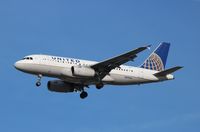 N813UA @ KORD - Airbus A319