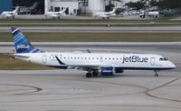N373JB @ KFLL - ERJ-190-100 IGW