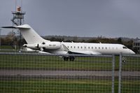 9H-JSY @ EGLF - 9H JSY of Elitavia (Malta) landing on 06 at Farnborough - by dave226688