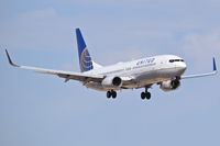 N27205 @ KBOI - Approach to RWY 10R.