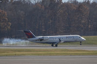 N834AY @ KTRI - Touching down for landing at Tri-Cities Airport (KTRI) in Blountville, TN.