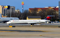 N933DL @ KATL - Landing Atlanta