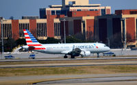 N102NN @ KATL - Landing Atlanta - by Ronald Barker