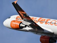 HB-JYI @ LFBD - take off runway 23, EasyJet Switzerland U21372 to Geneva - by JC Ravon - FRENCHSKY