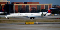 N695CA @ KATL - Taxi Atlanta - by Ronald Barker