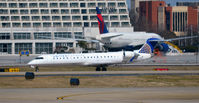 N702SK @ KATL - Taxi Atlanta - by Ronald Barker