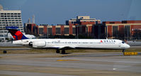N941DN @ KATL - Taxi Atlanta