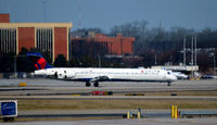N949DN @ KATL - Landing Atlanta - by Ronald Barker