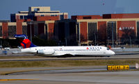 N951AT @ KATL - Taxi Atlanta - by Ronald Barker
