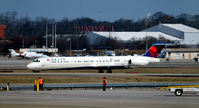 N966DL @ KATL - Taxi Atlanta - by Ronald Barker