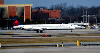 N964DL @ KATL - Landing Atlanta - by Ronald Barker