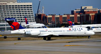 N988AT @ KATL - Taxi Atlanta - by Ronald Barker