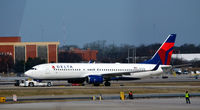 N37700 @ KATL - Towed Atlanta - by Ronald Barker