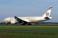 A6-DDC @ EHAM - ETIHAD CARG0