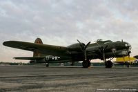 N900RW @ KYIP - Boeing B-17G Flying Fortress Thunderbird C/N 44-85718, N900RW