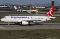 TC-JUE @ LTBA - Istanbul Ataturk - by Roberto Cassar