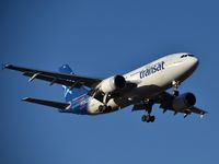 C-GTSH @ LPPT - TS378 from Toronto landing runway 03 - by JC Ravon - FRENCHSKY