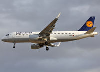 D-AIUX @ LEBL - Landing rwy 25R - by Shunn311