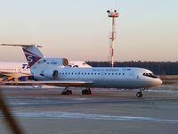 RA-42361 @ UUDD - Standing at holdingpoint rwy25R - by Aigol00