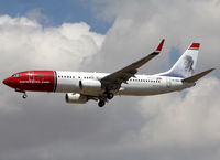LN-NID @ LEBL - Landing rwy 25R - by Shunn311