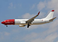 EI-FVV @ LEBL - Landing rwy 25R - by Shunn311