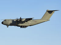 ZM401 @ EGSH - On the ILS for RWY 27 @ NWI....