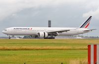 F-GSQD @ LFPG - Landing of Air France B773 - by FerryPNL